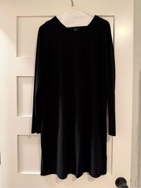 Norma Kamali Black Long-Sleeve Shift Dress